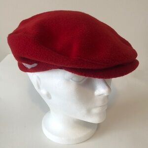 ROOTS RED  BERET